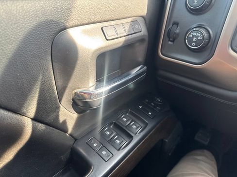 Used 2017 GMC Sierra 1500 Denali w/ Denali Ultimate Package AWD/4WD image 25