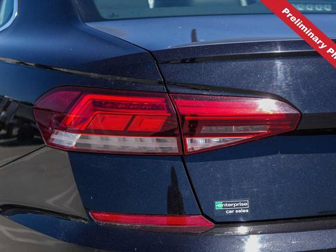 Used 2020 Volkswagen Passat 2.0T SE FWD image 5