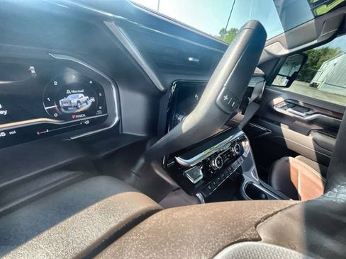 Used 2024 GMC Sierra 2500 Denali w/ Denali Reserve Package AWD/4WD image 19