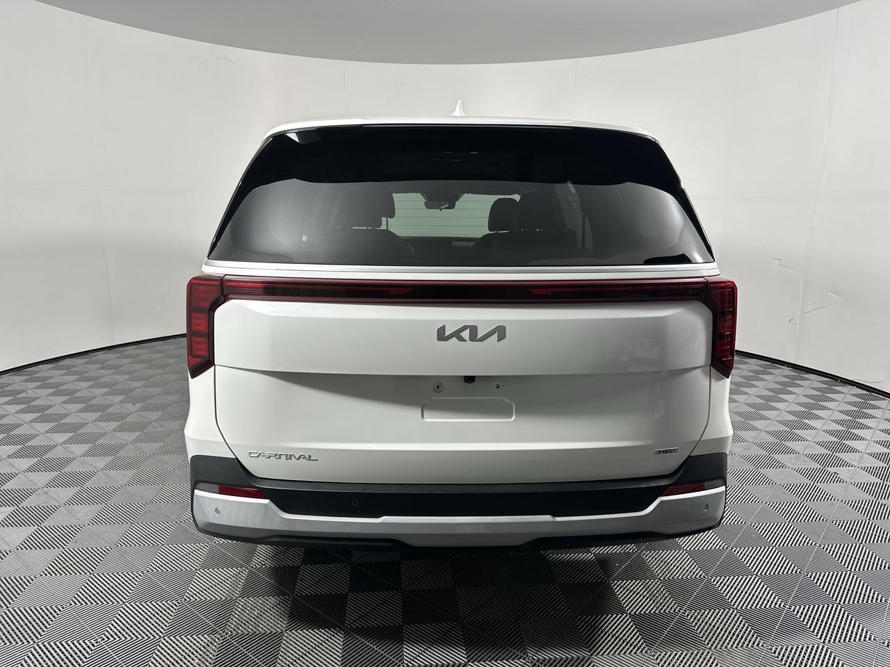 Certified 2026 Kia Carnival LXS FWD image 20