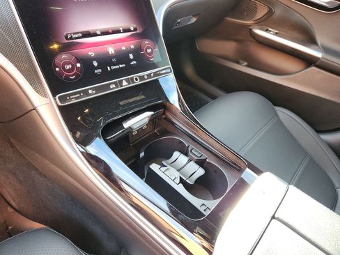 New 2025 Mercedes-Benz C 300 Sedan image 22