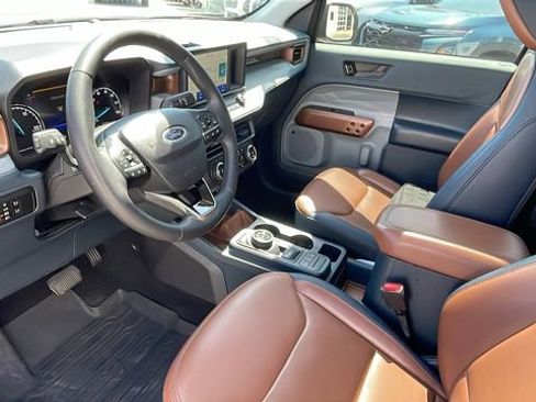 Used 2024 Ford Maverick Lariat FWD image 11