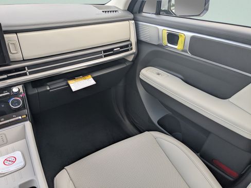 New 2026 Hyundai Santa Fe SEL w/ Tow & Go Package FWD image 17