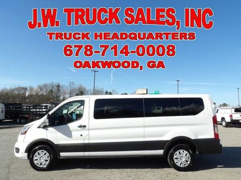 Used 2023 Ford Transit 350 XLT image 2