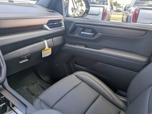 New 2026 GMC Yukon Denali w/ Denali Reserve Package AWD/4WD image 21