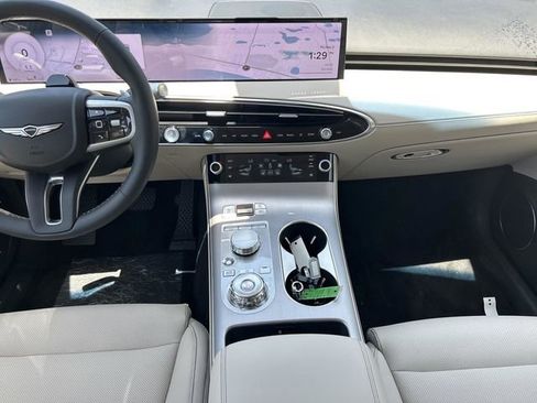 New 2026 Genesis GV70 2.5T Select image 11