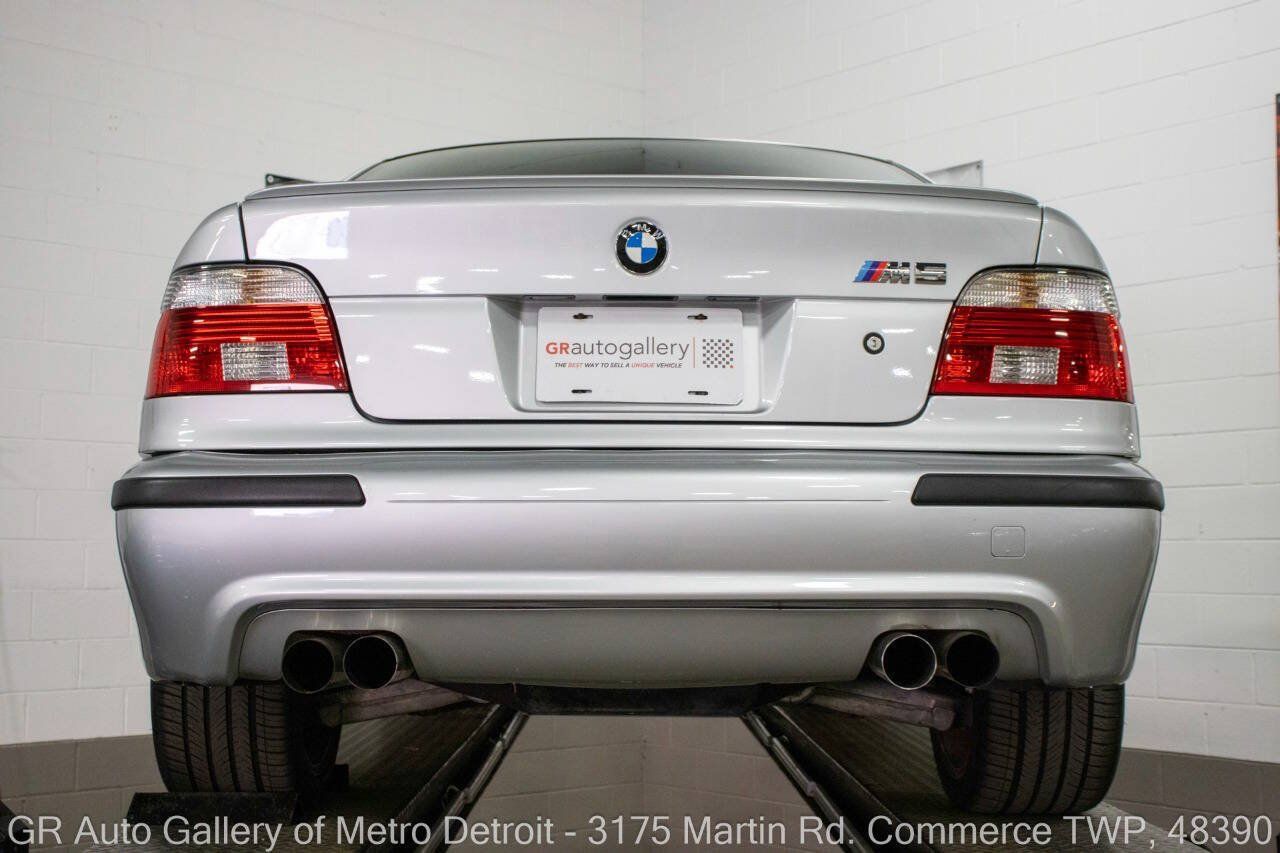Used 2003 BMW M5 RWD image 20