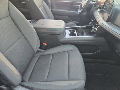 New 2026 Chevrolet Suburban LS w/ LPO, Dark Essentials Package RWD image 9