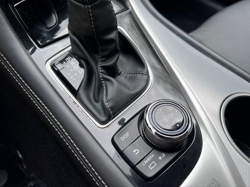 Used 2023 INFINITI Q50 Luxe AWD/4WD image 25