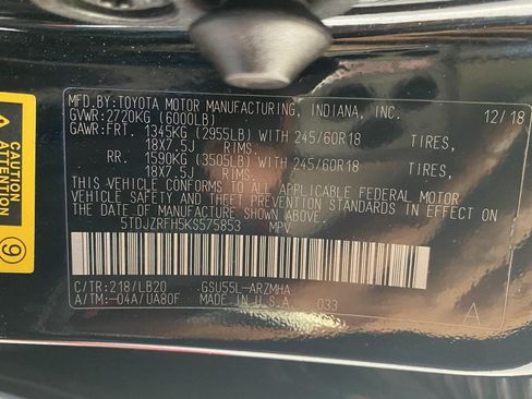 Used 2019 Toyota Highlander XLE AWD/4WD image 32