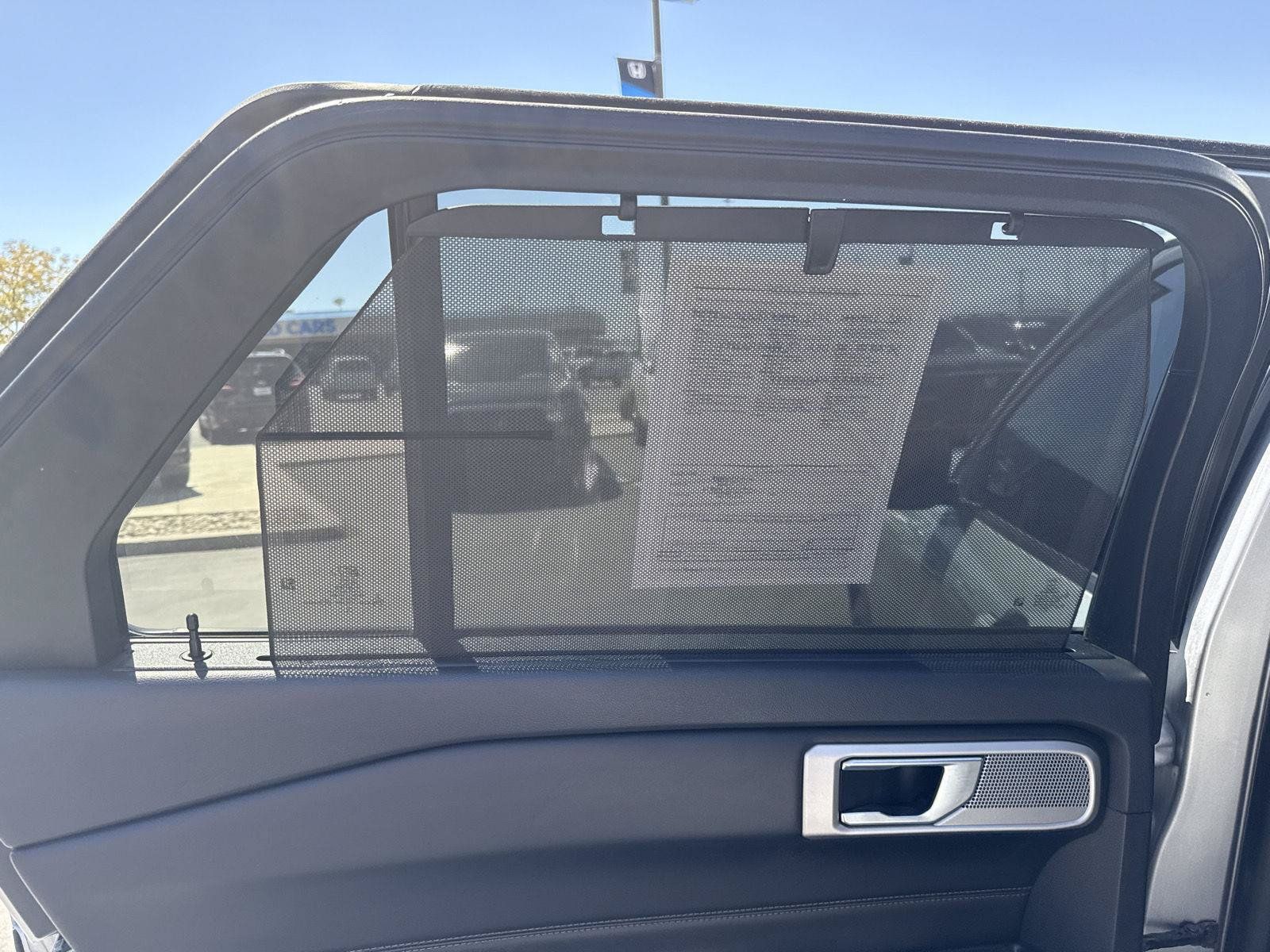 Used 2021 Ford Explorer Limited w/ Equipment Group 301A AWD/4WD image 19