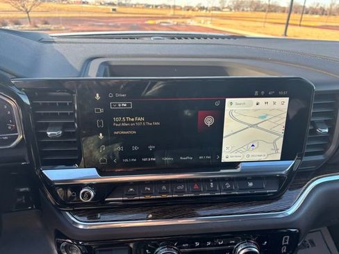 Certified 2025 GMC Sierra 1500 Elevation w/ Elevation Premium Package image 12