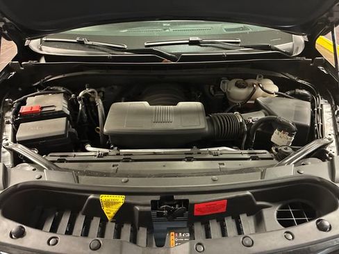 Used 2025 Cadillac Escalade Sport AWD/4WD image 23