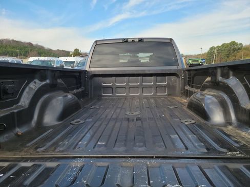 Used 2023 RAM 2500 Tradesman w/ Chrome Appearance Group image 30
