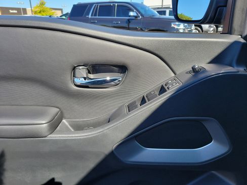 Used 2023 Nissan Frontier SV w/ Tow Package image 17