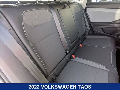 Used 2022 Volkswagen Taos SE FWD image 22