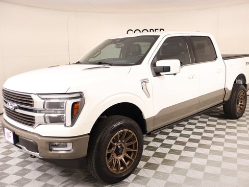 Used 2025 Ford F150 King Ranch w/ FX4 Off-Road Package AWD/4WD image 12