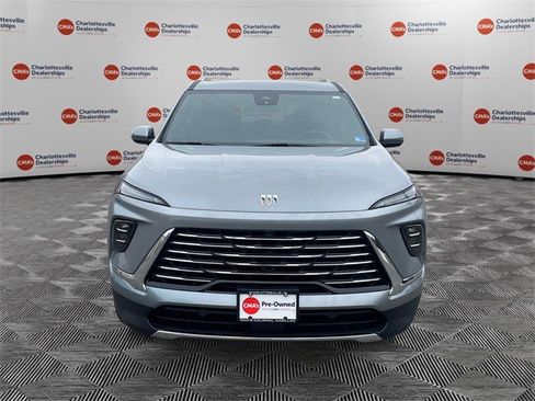 Certified 2025 Buick Enclave Preferred image 8