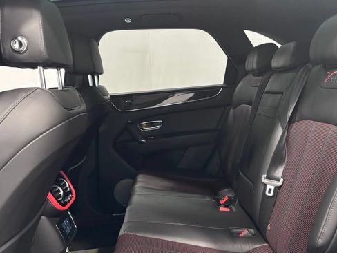 Used 2020 Bentley Bentayga AWD/4WD image 26