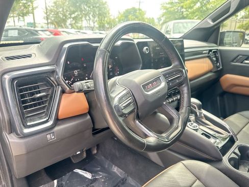 Used 2024 GMC Canyon AT4 w/ AT4 Premium Package AWD/4WD image 21