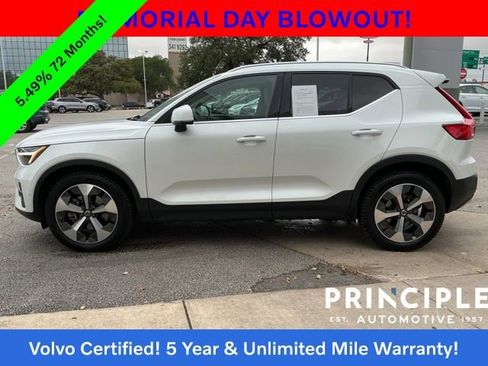 Used 2023 Volvo XC40 B5 Plus w/ Driver Assist Package AWD/4WD image 9