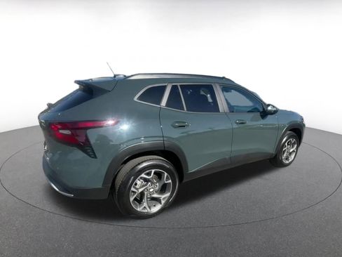 Used 2025 Chevrolet Trax LT image 15