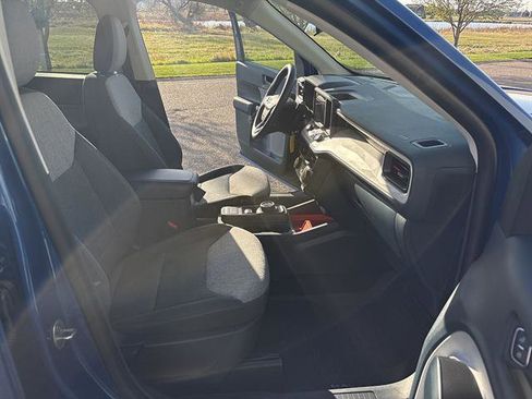 Used 2024 Ford Maverick XLT FWD image 17