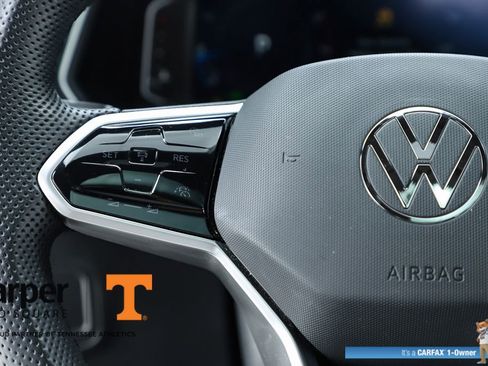 Used 2024 Volkswagen Tiguan SEL R-Line image 60