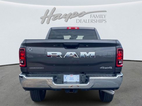 Used 2026 RAM 2500 Big Horn AWD/4WD image 4