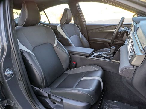 Used 2025 Toyota Camry SE image 28