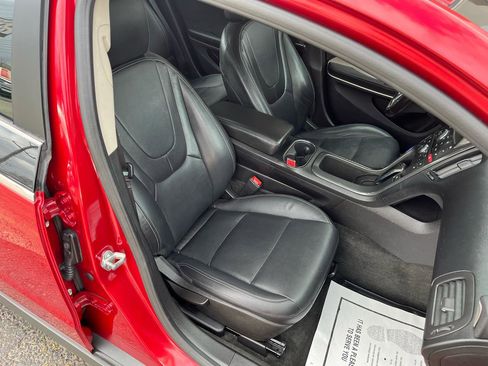 Used 2013 Chevrolet Volt Premium w/ Premium Trim Package image 30