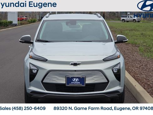 Used 2023 Chevrolet Bolt EUV Premier w/ Super Cruise Package image 10