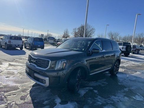 Used 2023 Kia Telluride SX Prestige image 3