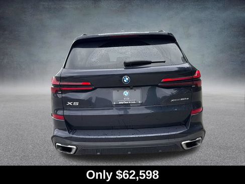 Used 2025 BMW X5 xDrive50e w/ M Sport Package AWD/4WD image 4