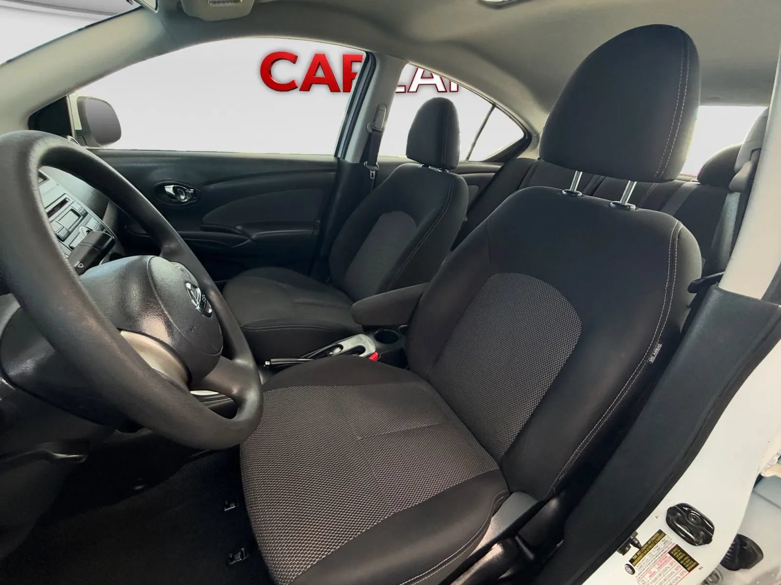 Used 2014 Nissan Versa SV FWD image 14
