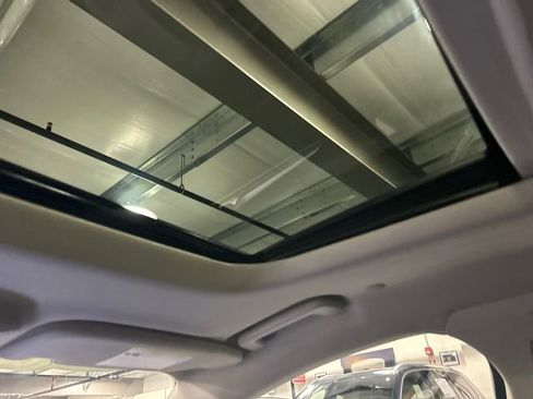 Used 2019 Ford Fusion SEL image 26