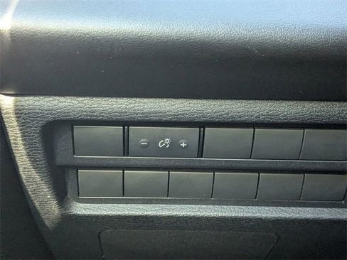 Used 2024 Mitsubishi Outlander SE image 27