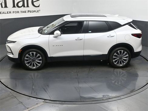 Used 2023 Chevrolet Blazer Premier image 38