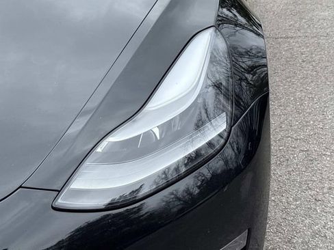 Used 2022 Tesla Model 3 image 10