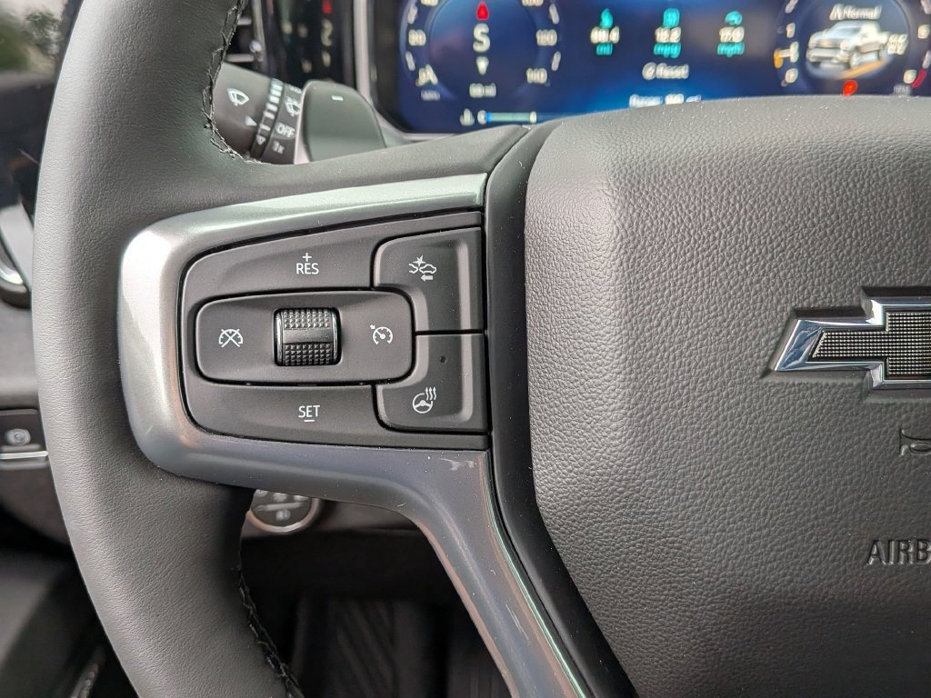 New 2026 Chevrolet Silverado 1500 RST w/ Dark Appearance Package AWD/4WD image 19