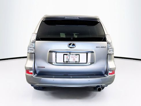 Used 2022 Lexus GX 460 w/ Accessory Package image 8