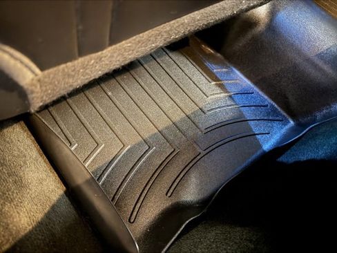 Used 2018 Ford Explorer Limited image 20