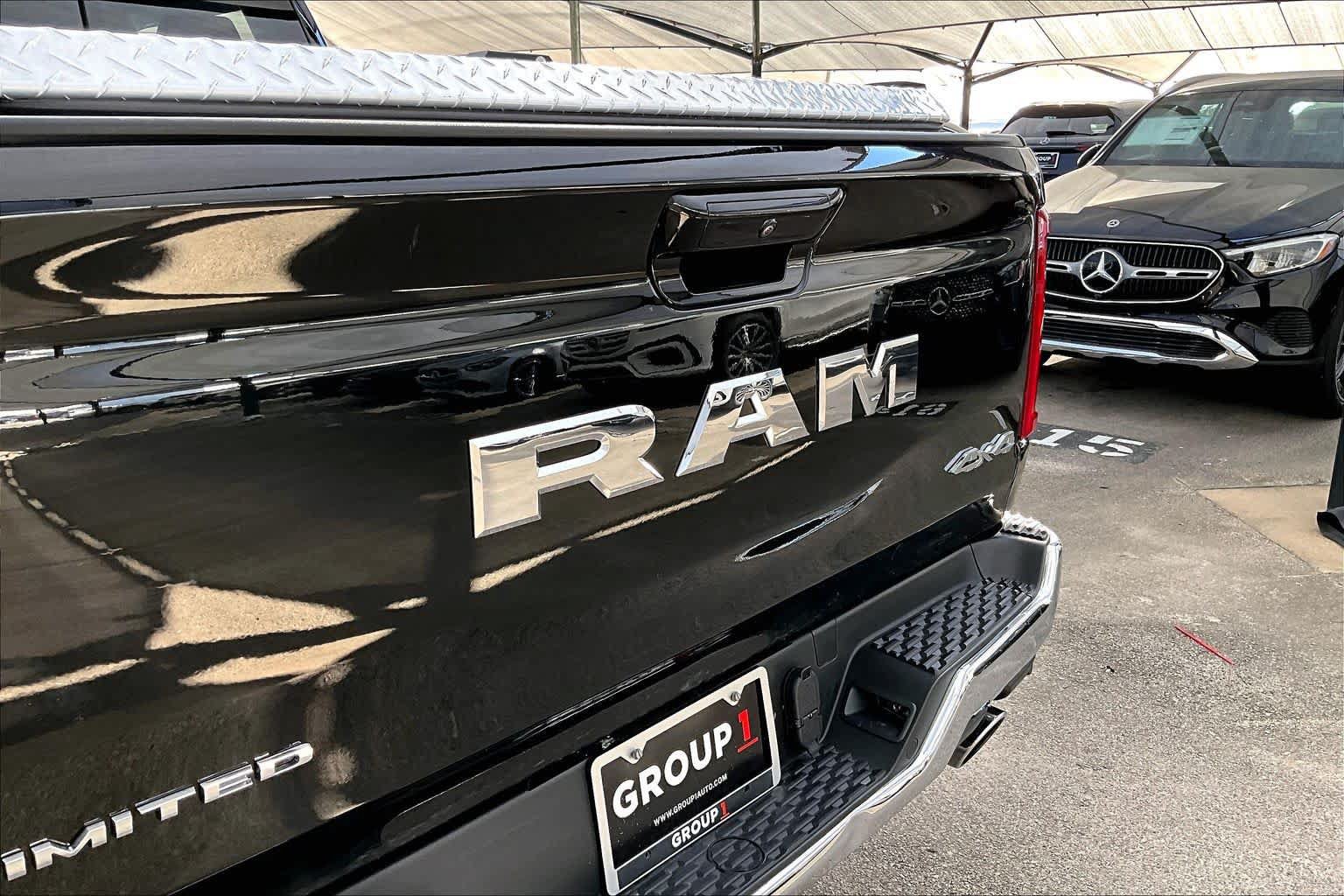 Used 2025 RAM 1500 Limited w/ Off Road Group AWD/4WD image 30