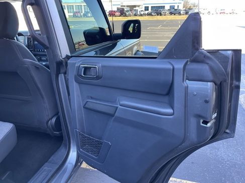 Used 2025 Ford Bronco Big Bend image 55