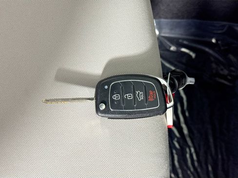 Used 2017 Hyundai Sonata SE image 32