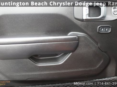 Used 2021 Jeep Wrangler Rubicon image 10