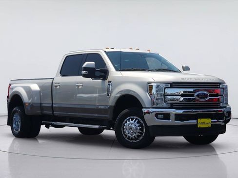 Used 2018 Ford F350 Lariat w/ Lariat Ultimate Package AWD/4WD image 2