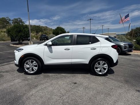 Certified 2026 Buick Encore GX Preferred w/ Comfort Package image 9