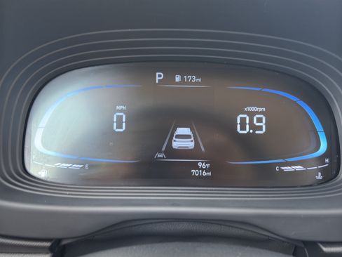 Certified 2026 Hyundai Venue SEL FWD image 20