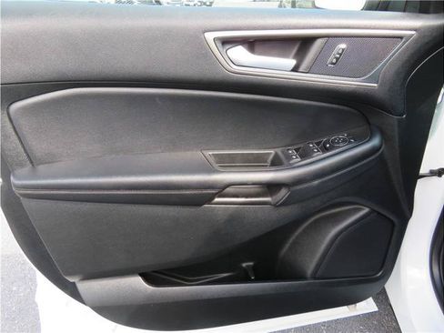 Used 2024 Ford Edge SEL AWD/4WD image 12